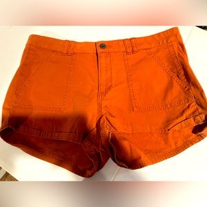 Abercrombie boyfriend shorts. 8 never worn.